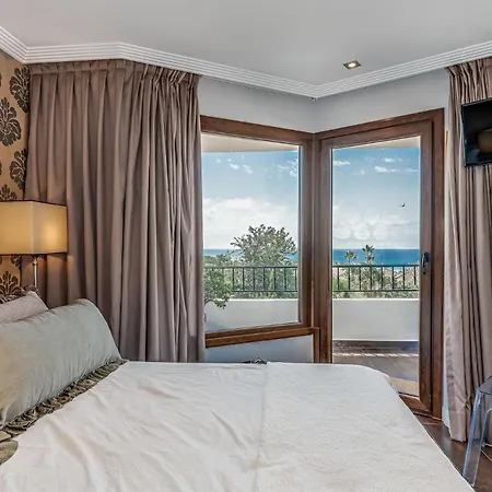 El Rosario Sunny Terrace In By Costarentals - Ref M6 *