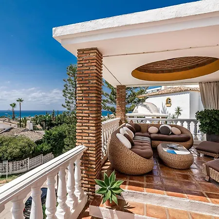 El Rosario Sunny Terrace In By Costarentals - Ref M6 * Marbella