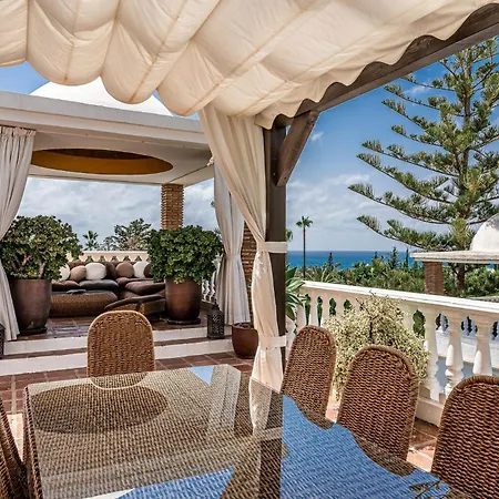 El Rosario Sunny Terrace In By Costarentals - Ref M6 *